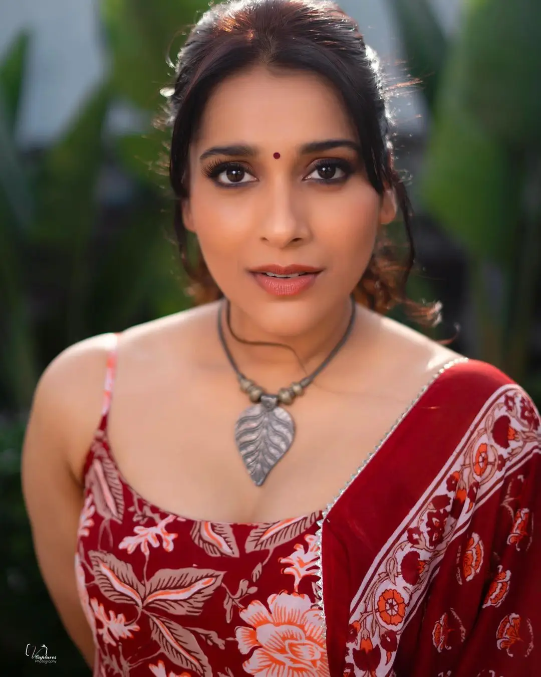 Rashmi Gautam In Sleeveless Maroon Gown